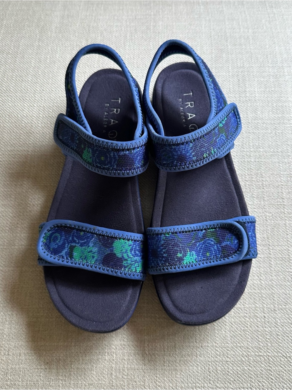 Traq by Alegria Navy and Teal Patterned Women's Sandals size 37